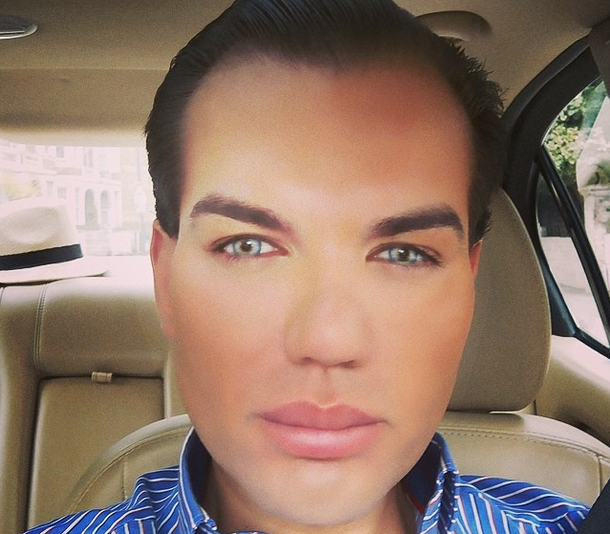 Human Ken Doll Rodrigo Alves Going to Colombia For 25th Plastic Surgery : Entertainment : Latin Post - rodrigo-alves