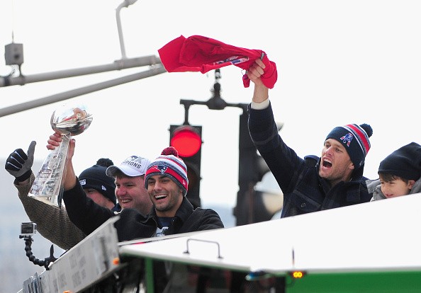 jimmy-garoppolo-tom-brady-new-england-patriots-super-bowl-2015-parade.jpg