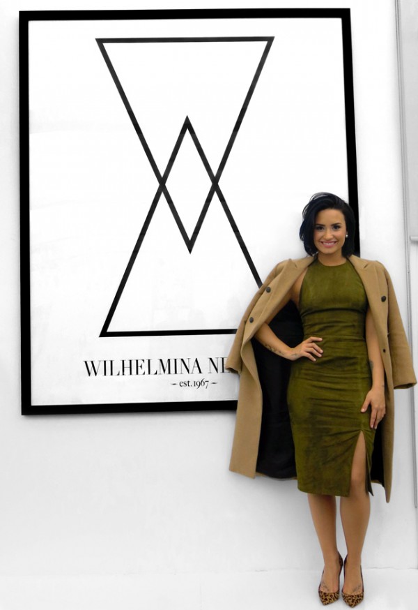 Demi-Lovato-Wilhelmina-Modeling-Contract